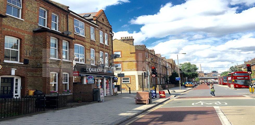 			NEW INSTRUCTION , 3 Bedroom, 1 bath, 1 reception Apartment			 Queenstown Road, Battersea